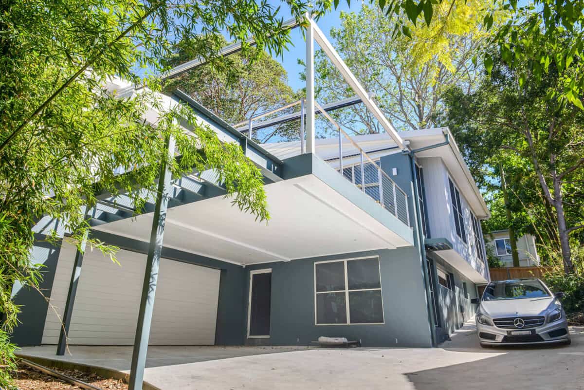 Beecroft balcony entertainment area