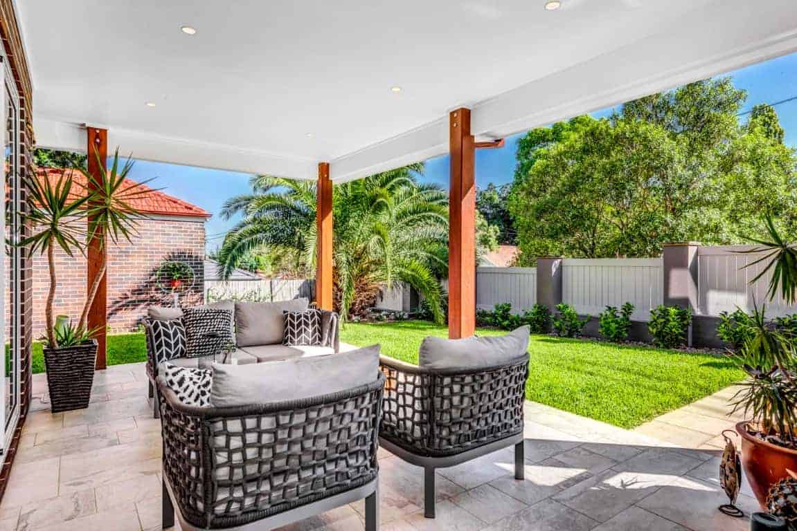 indoor outdoor living room lounge renovations sydney